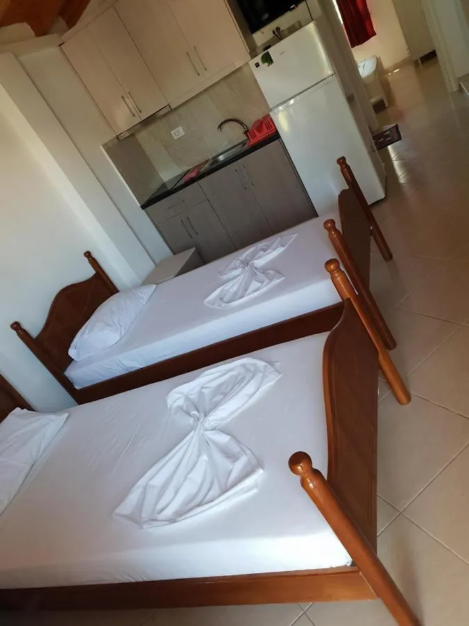 Ylli Mance Apartments Ksamil