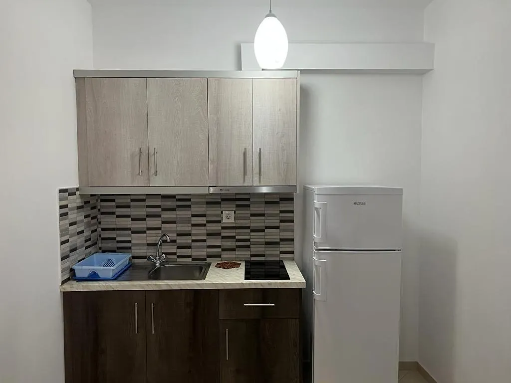 Ylli Mance Apartments Ksamil