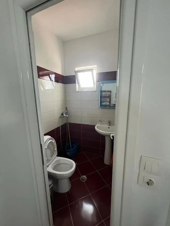 Ylli Mance Apartments Ксамил