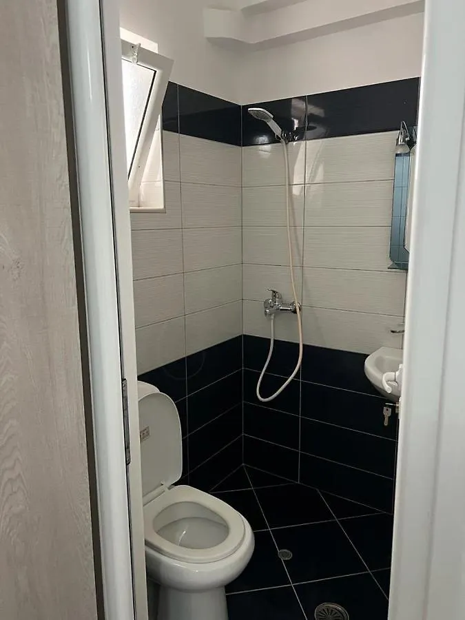 Ylli Mance Apartments Ksamil Albania