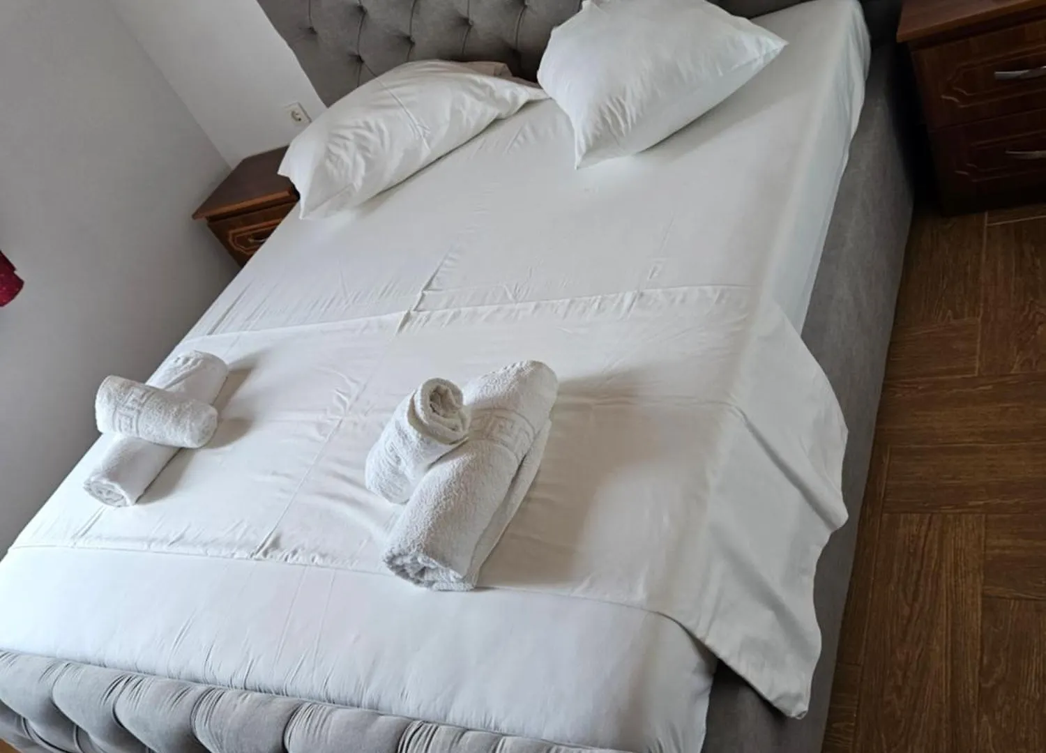 Ylli Mance Apartments Ксамил