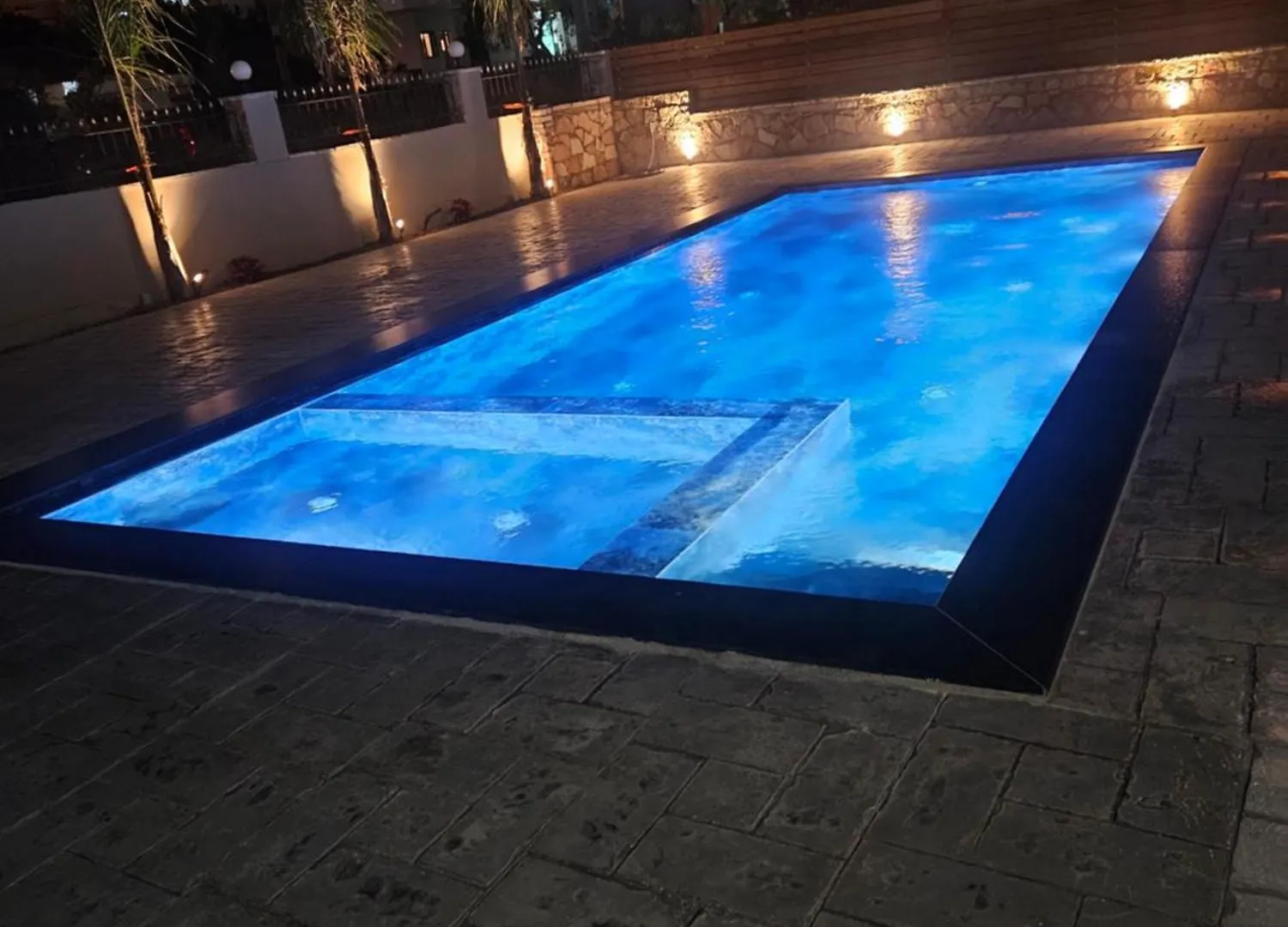 Ylli Mance Apartments Ксамил Албания