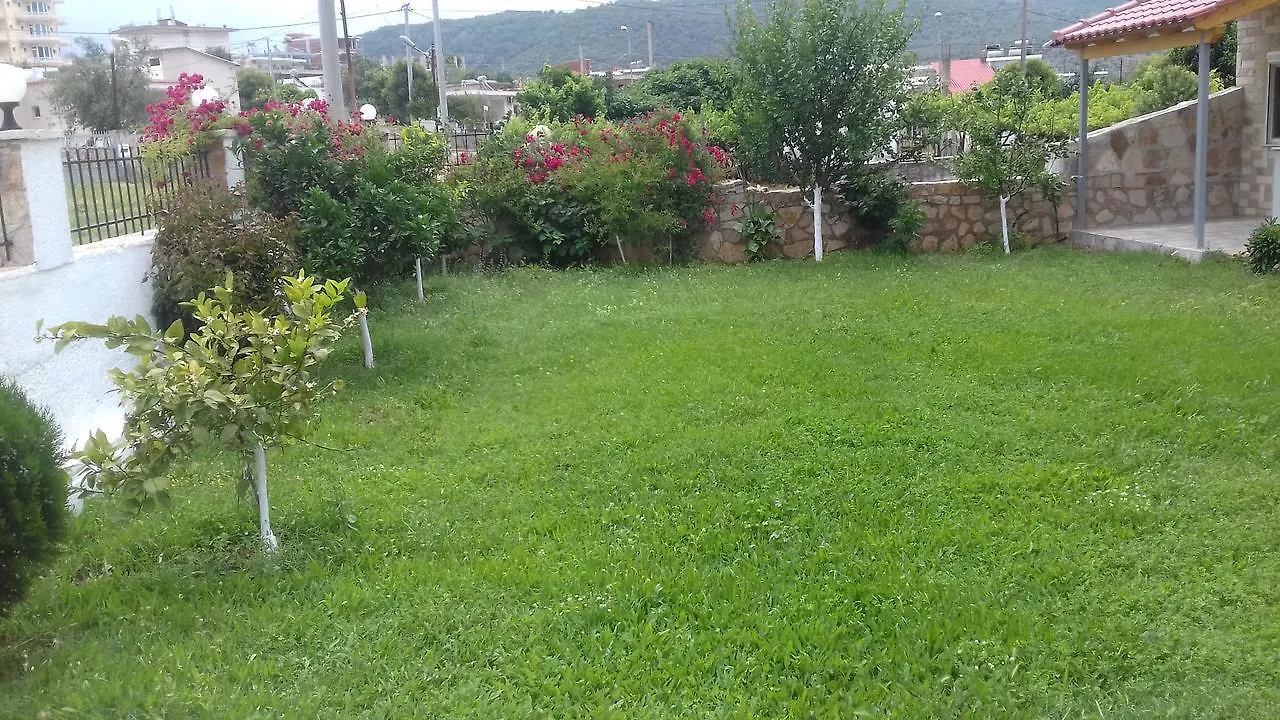 Ylli Mance Apartments Ksamil Albania