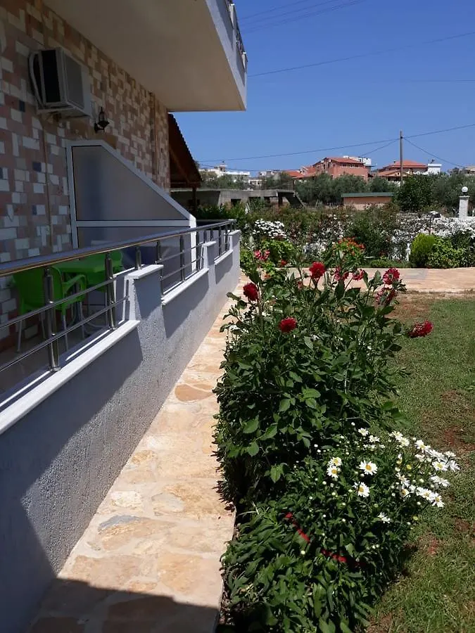Ylli Mance Apartments Ksamil Albania